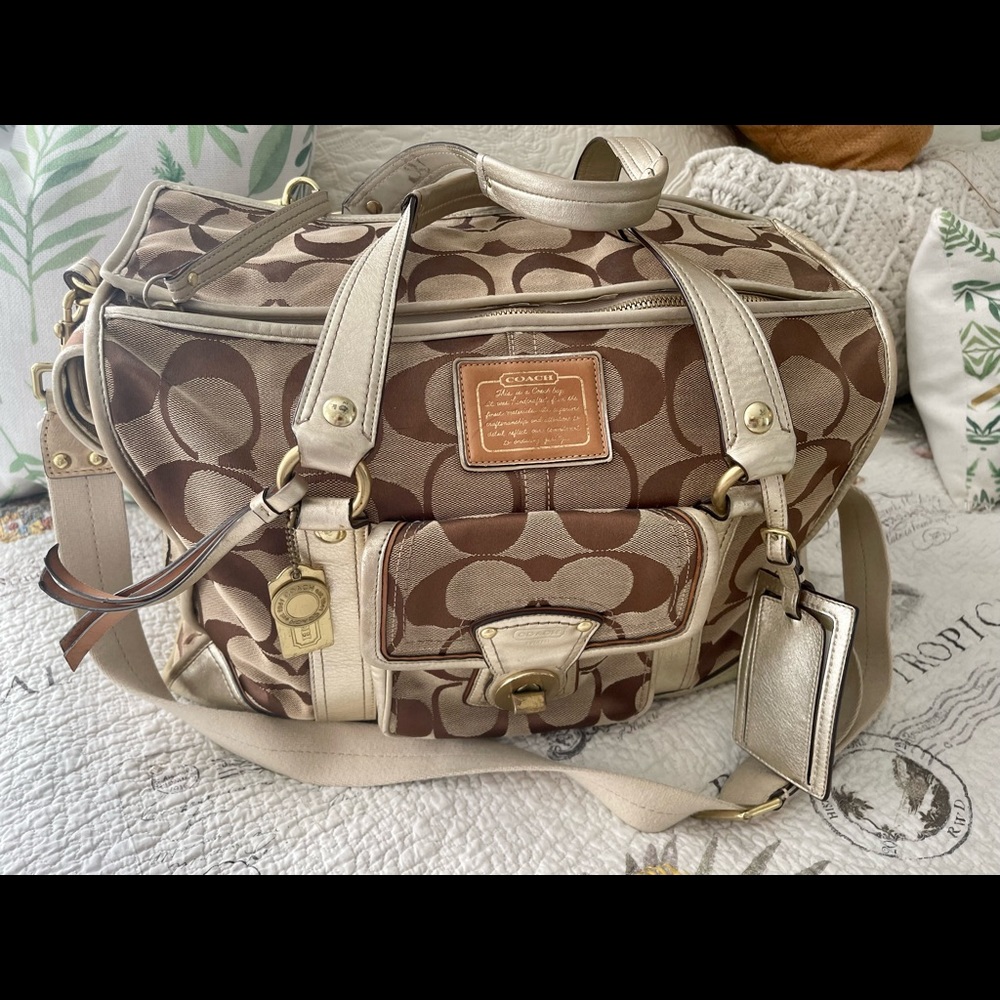 Coach Dog Carrier